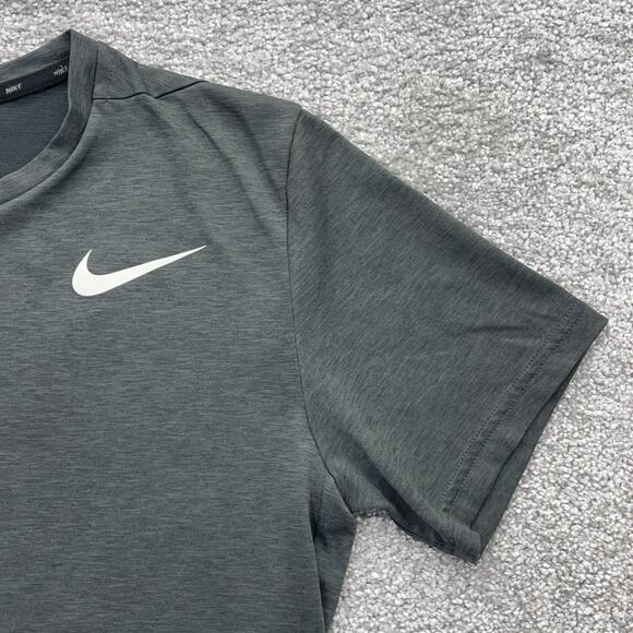 Nike Shirt Mens Medium Camo Training Top Tee Two Tone Dri Fit CJ5202 - Picture 3 of 11